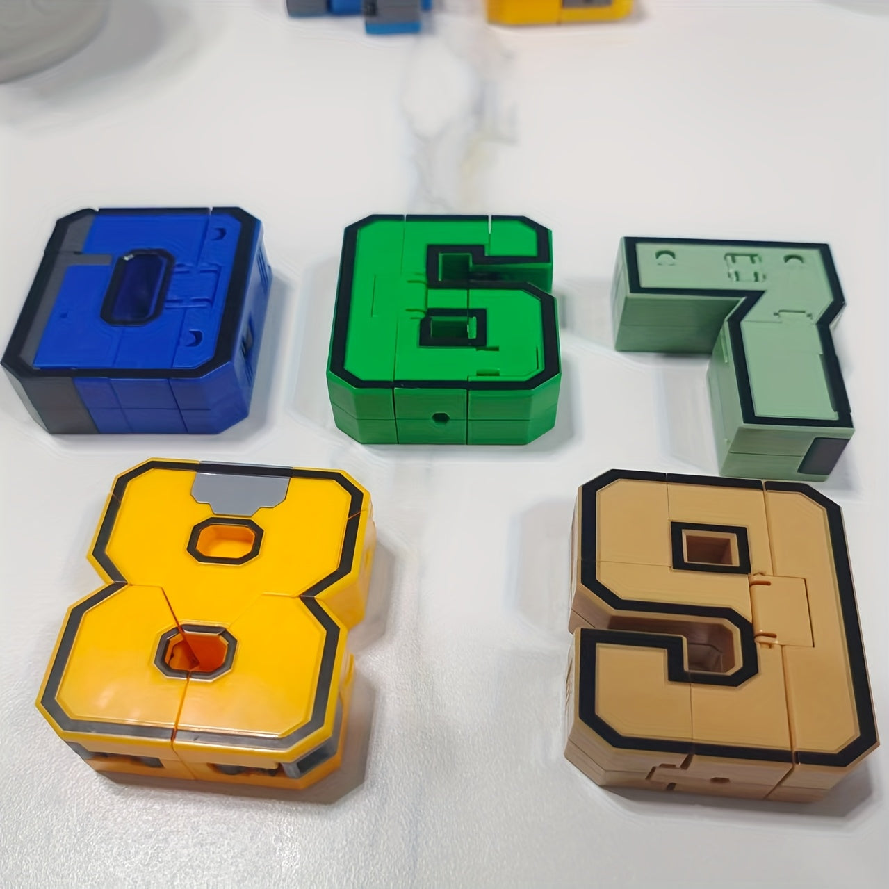 Number Learning Transforming Robot (0-9) - a Math Enlightenment Assembly Toy, Transformable Combined Car Mech, Educational Gift for Boys, Cognitive Training Teaching Tool, Christmas Gift, Outdoor Travel Toy, Parent-Child Toy